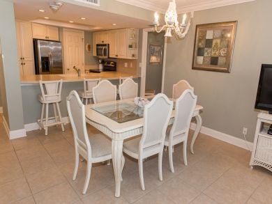 Siesta Key Beach Vacation Condo with Pool Great Amenities
